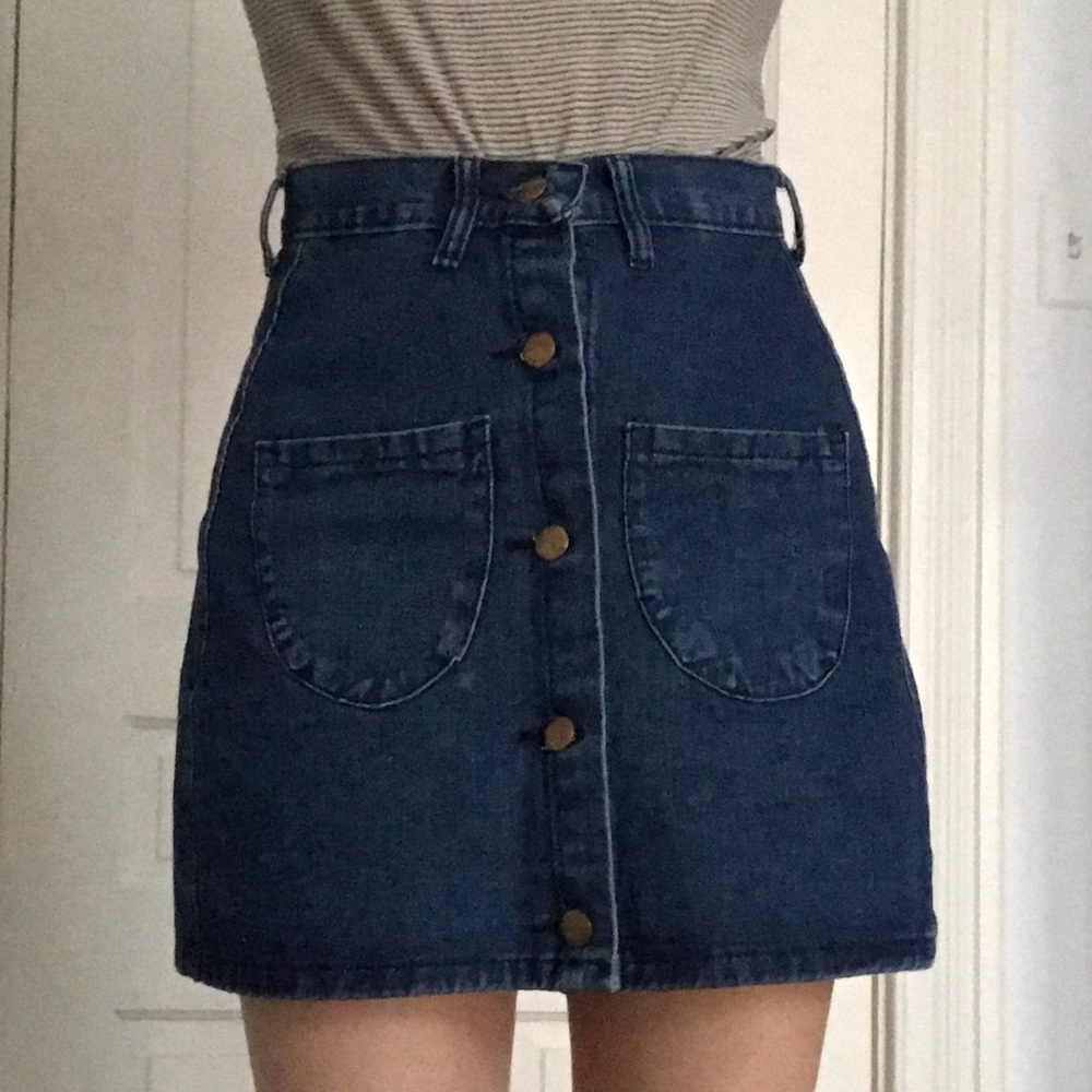 BUTTON UP DENIM SKIRT